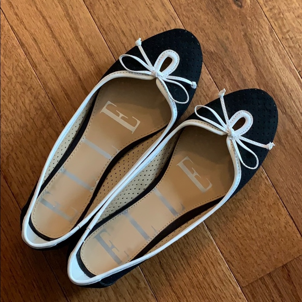 Elle black and white flats